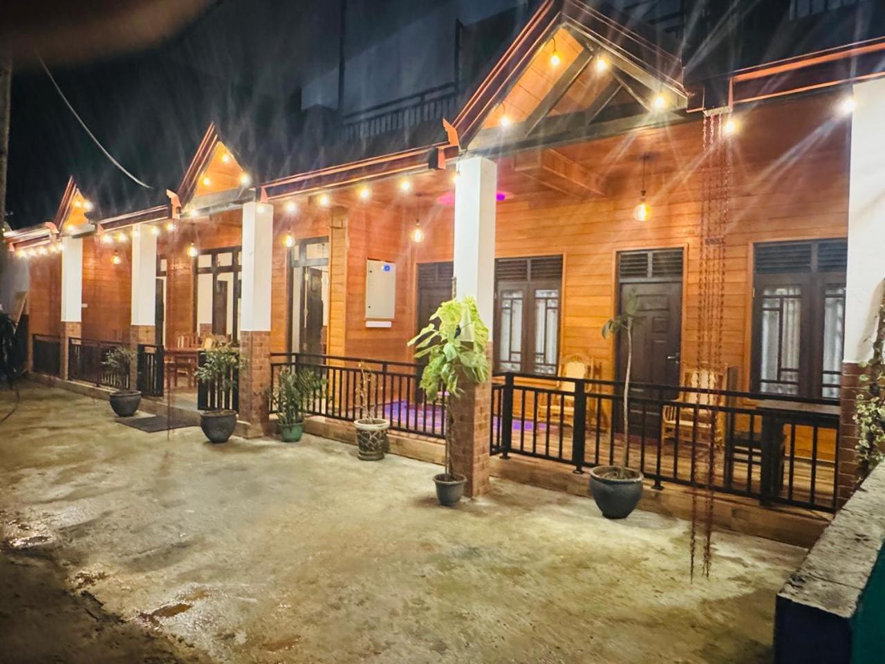 Hotel Sun Mount Adams Peak Nallathanniya Exterior foto