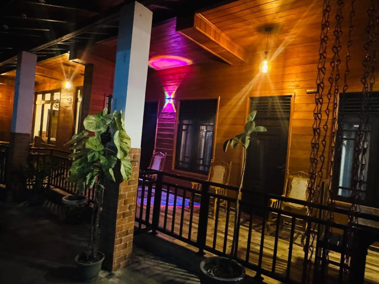 Hotel Sun Mount Adams Peak Nallathanniya Exterior foto