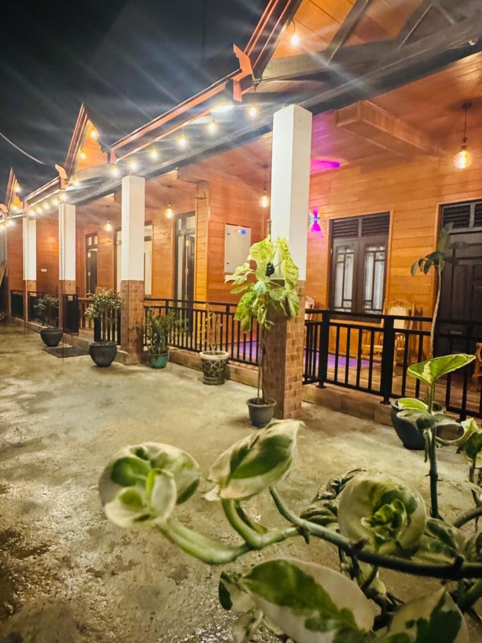 Hotel Sun Mount Adams Peak Nallathanniya Exterior foto