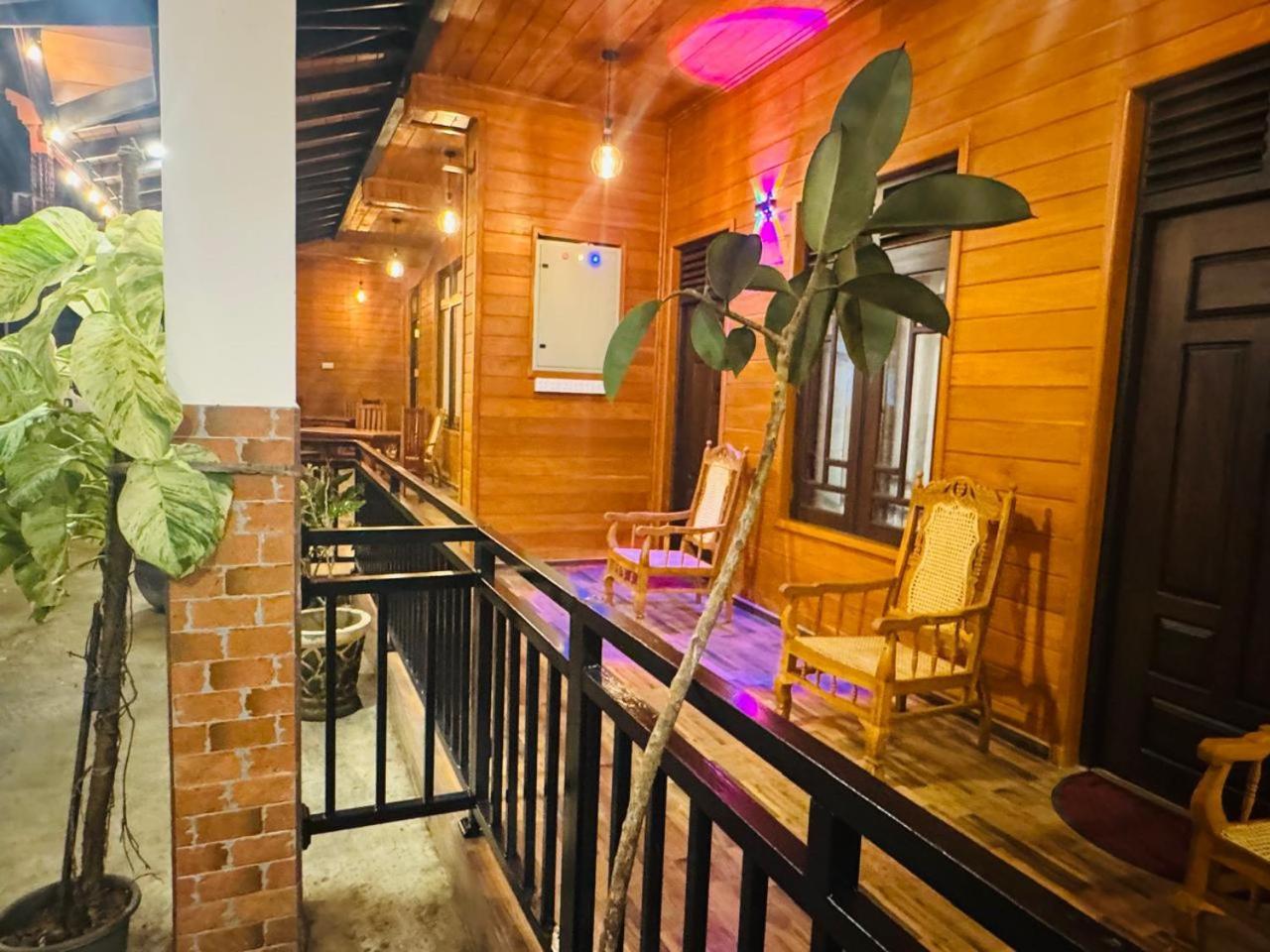 Hotel Sun Mount Adams Peak Nallathanniya Exterior foto